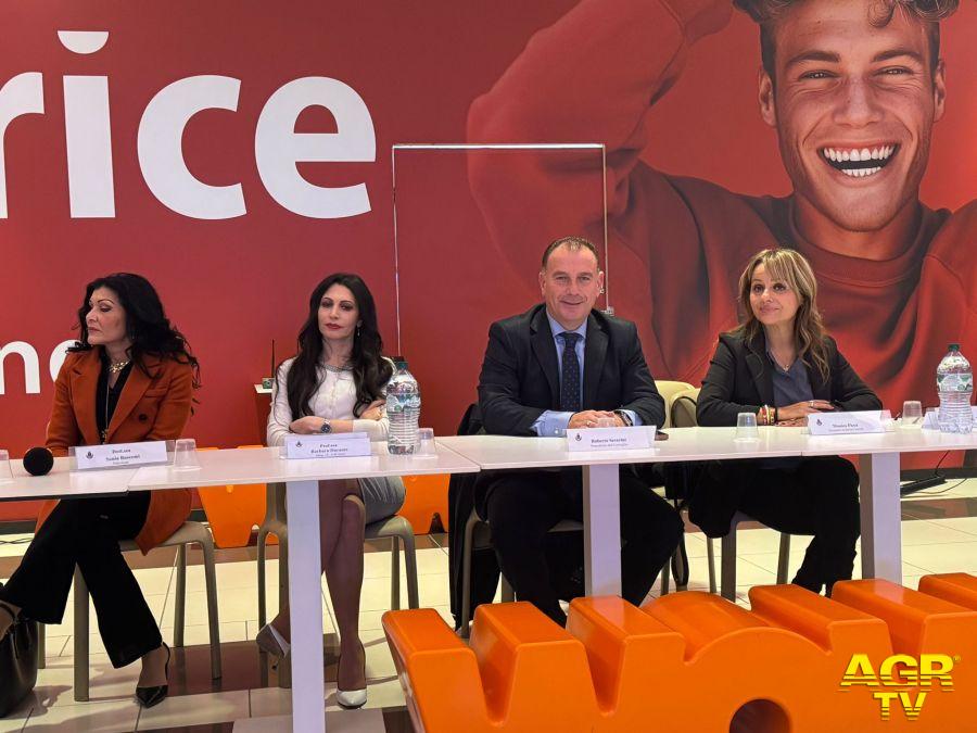 Giornata per i Diritti dell’Infanzia e dell’Adolescenza a dx Severini e Picca Giornata per i Diritti dell’Infanzia e dell’Adolescenza a dx Severini e Picca