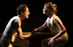 Piedi nudi e parole crude foto di scena da comunicato stampa