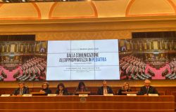 Dolore e febbre nei bambini: centralità del pediatra, no alle cure fai da te