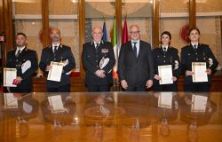 Campidoglio, il sindaco Gualtieri consegna Encomi e medaglie a 4 agenti della Polizia locale