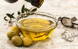 Ostia&Axa, ai mercatini biologici giornata dedicata all'olio extravergine d'oliva