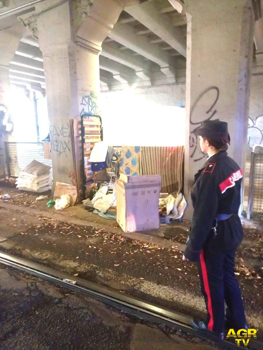 Carabinieri rimozione rifiuti quartiere San Lorenzo Carabinieri rimozione rifiuti quartiere San Lorenzo
