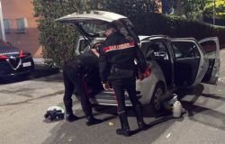 Roma, fermato con droga e bobine di rame nascoste nel bagagliaio dell'auto, in manette 35enne peruviano