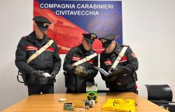 AGR) Tolfa, in manette pusher, a casa deteneva modiche quantità di hashish, cocaina e marjuana