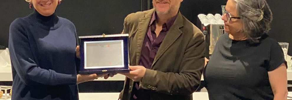 (AGR) “M’illumino d'immenso”: Ilide Carmignani vince il premio per la traduzione di poesia dallo spagnolo all’italiano