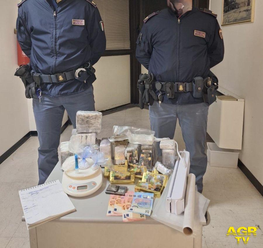 Polizia III distretto Fidene droga sequestrata Polizia III distretto Fidene droga sequestrata