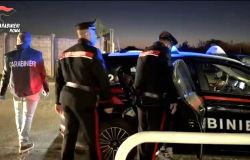 (AGR) Roma, scoperto il garage delle torture, dove le vittime per debiti di droga venivano sequestrate, 11 indagati, 5 sono minori