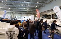 (AGR) Roma, il Ministro del Turismo Daniela Santanchè in visita al Salone Nautico