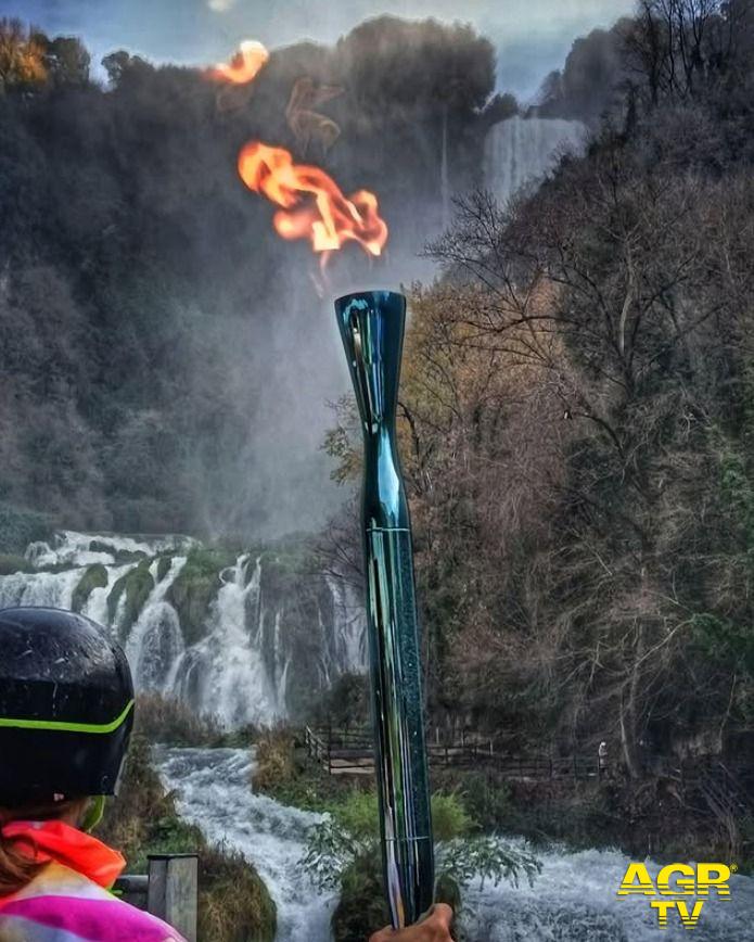 La Fiaccola olimpica alla Cascata delle Marmore