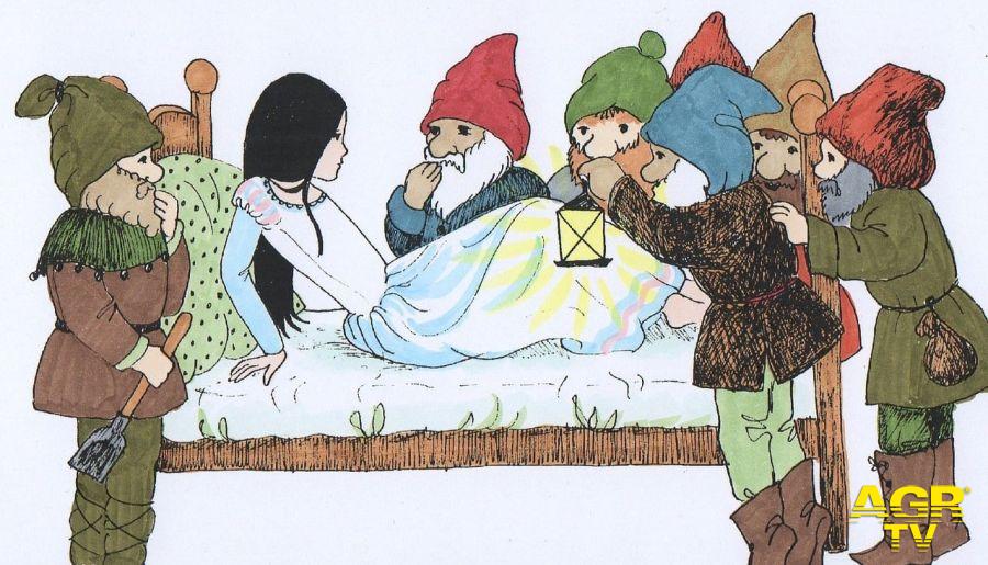 Notte Bianca delle fiabe Biancaneve ed i sette nani Notte Bianca delle fiabe Biancaneve ed i sette nani