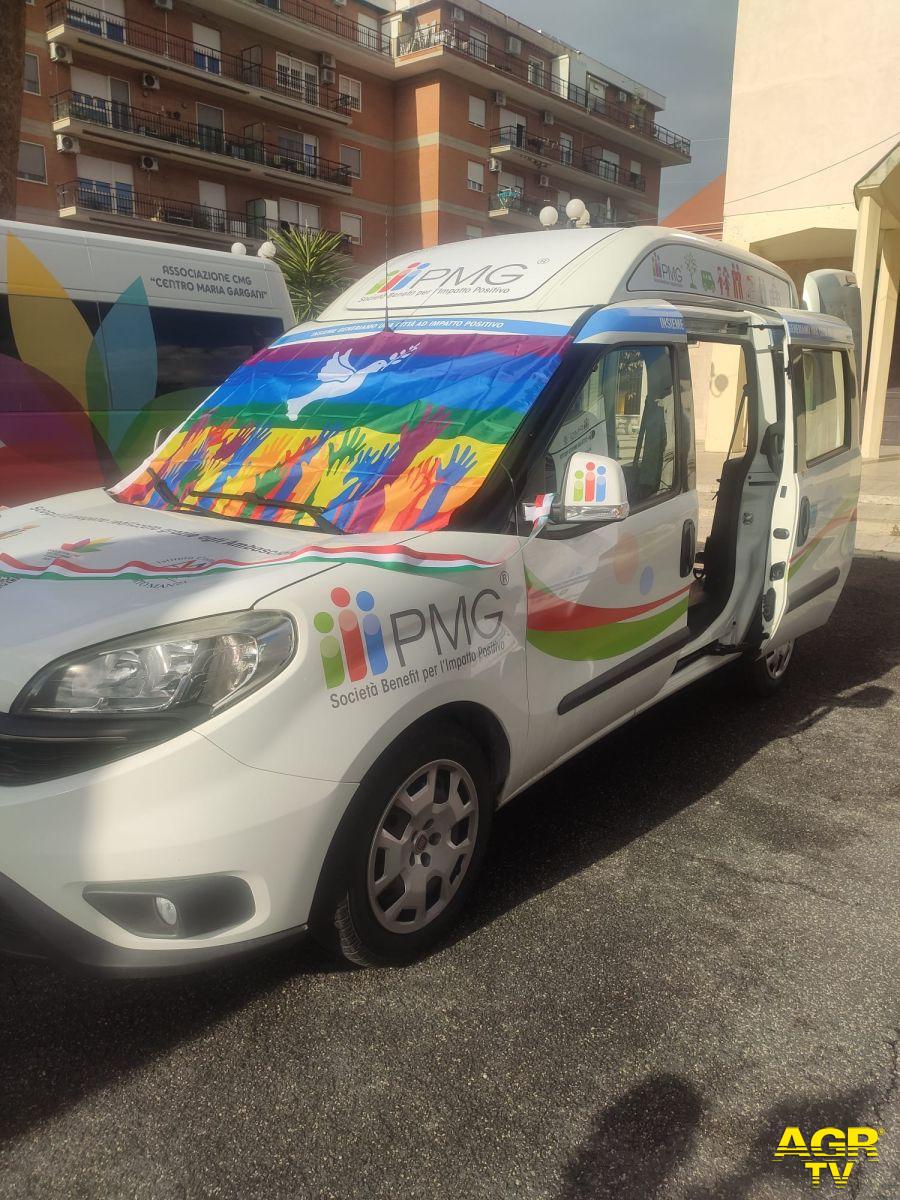 Il Doblò messo a disposizione della comunità Il Doblò messo a disposizione della comunità