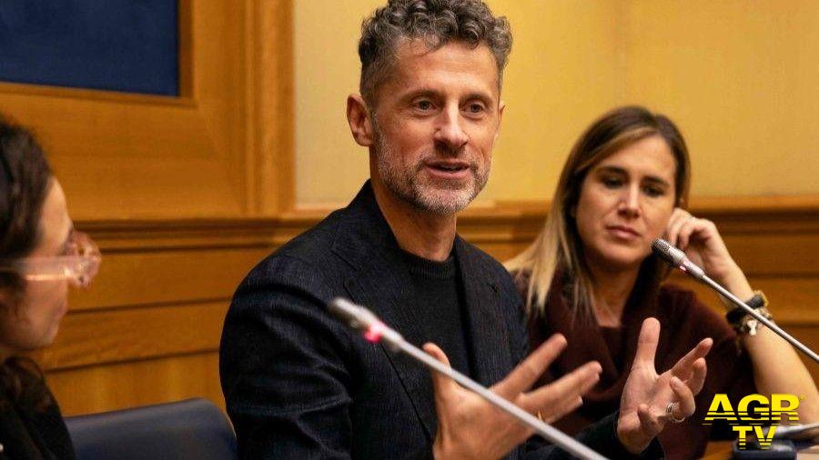 Fabio Maria Salvatore: il dolore invisibile raccontato tra libro e impegno civile