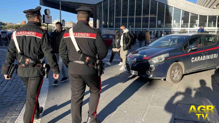 Roma Termini, controlli Carabinieri: arresti e denunce Roma Termini, controlli Carabinieri: arresti e denunce