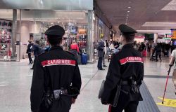 Roma Termini, controlli Carabinieri: arresti e denunce