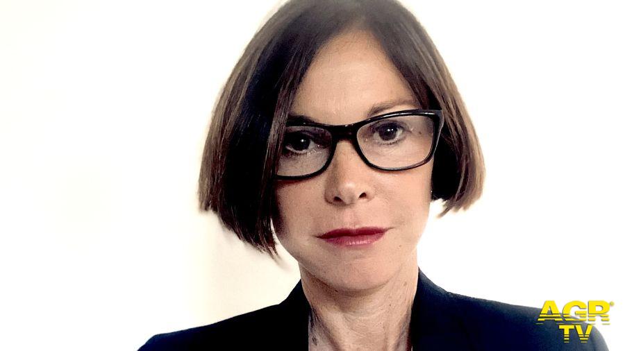 Veronica Iurich presenta il nuovo saggio Ho visto un sogno Veronica Iurich presenta il nuovo saggio Ho visto un sogno