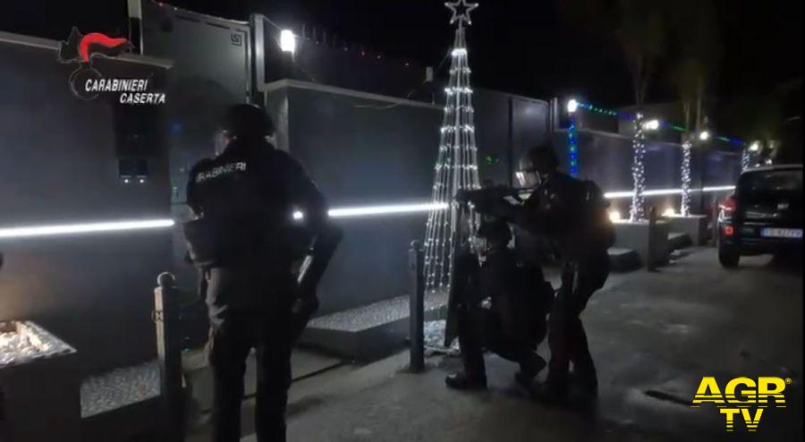 Carabinieri in azione Carabinieri in azione