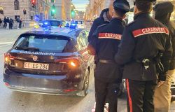 (AGR) Blitz dei Carabinieri all’Outlet di Valmontone: 4 arresti per furto di scarpe di marca