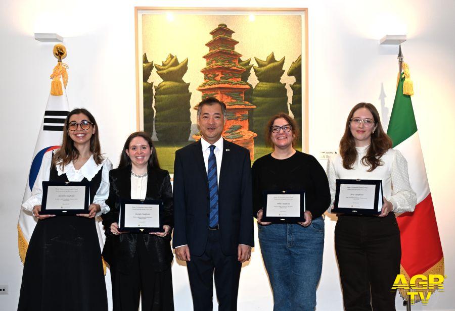 Premio letteratura coreana in Italia: Anna Pevere,Console Choi Tae Ho,Federica Coccioli, Antonina Sokolova - Credit photo Nick Zonna322 Premio letteratura coreana in Italia: Anna Pevere,Console Choi Tae Ho,Federica Coccioli, Antonina Sokolova - Credit photo Nick Zonna322