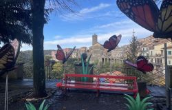 (AGR) Nemi accende le luci di Natale e cresce... l'attrattiva turistica del piccolo borgo