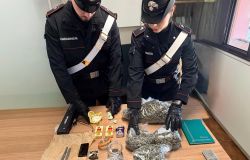 Carabinieri Cassia la droga sequestrata