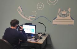 (AGR) Telefono Amico, mai più soli a Natale...torna la no stop dei volontari