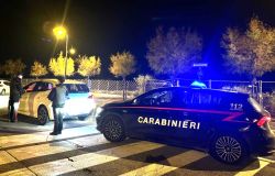 (AGR) Anzio, gara di velocità nel centro cittadino, inseguimento a zig zag, due giovani denunciati