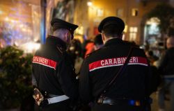 (AGR) Roma Trastevere, controlli dei Carabinieri nella movida per contrastare ogni forma di illegalità, 4 arresti