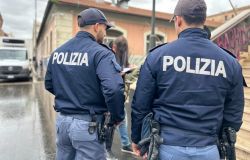Polizia operazione interforze mercato esquilino