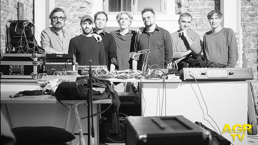 Gino Lucente, Elia tomat, Andrea Di Giambattista, Bruno Cover, Michele Robecchi, Luigi Gungui, Alessandro Gabini, Courtesy Casa degli Artisti, ph. Gianluca Arienti Gino Lucente, Elia tomat, Andrea Di Giambattista, Bruno Cover, Michele Robecchi, Luigi Gungui, Alessandro Gabini, Courtesy Casa degli Artisti, ph. Gianluca Arienti