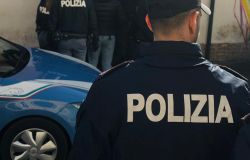 (AGR) Castel Romano, furti su auto con mazze da baseball e kit elettrico, due arresti