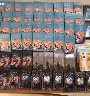 (AGR) Roma Portonaccio, intercettato corriere della droga, sequestrati 5,7 kg. di hashish in una borsa termica