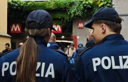 (AGR) Roma, borseggi e droga in metro, 7 arresti nel week end