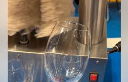 macchina a rullo per la pulizia dei bicchieri