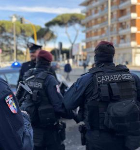 (AGR) Roma, stretta su Cornelia ed Aurelia, arrestato un pusher, NAS: 5 mila euro di sanzioni a due minimarket