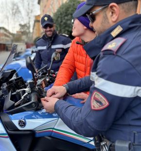 (AGR) Poliziotti per un giorno....un sogno che diventa realtà per Daniele e Francesco due ragazzi con gravi disabilità