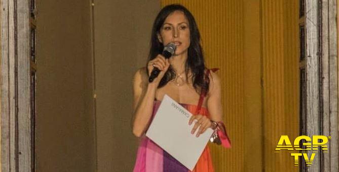 Elena Parmegiani, giornalista e Direttore Eventi della Coffee House e Galleria del Cardinale Colonna di Palazzo Colonna Elena Parmegiani, giornalista e Direttore Eventi della Coffee House e Galleria del Cardinale Colonna di Palazzo Colonna