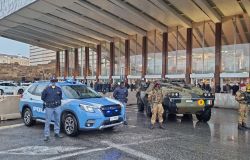 Polizia ed esercito schierati a Termini