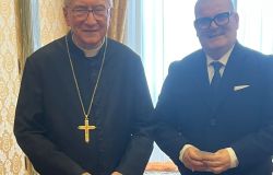 il Cardinale Pietro Parolin con Emilio Cugliari Lauremi