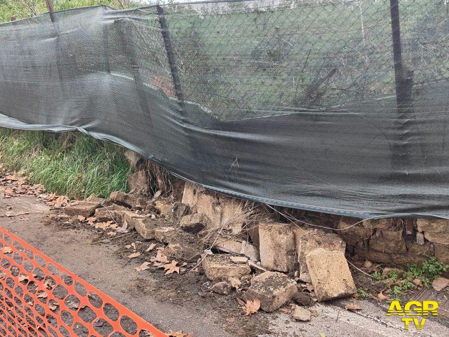 Acilia - Viale dei Romagnoli, senso unico per sicurezza - ph. da comunicato Stampa Acilia - Viale dei Romagnoli, senso unico per sicurezza - ph. da comunicato Stampa