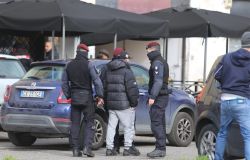 Controlli straordinari a Ponte di Nona: tre arresti e droga sequestrata dai Carabinieri