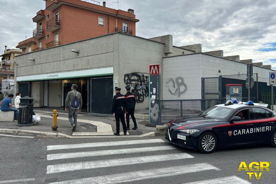 Carabinieri Frascati controlli linea metropolitana C Carabinieri Frascati controlli linea metropolitana C