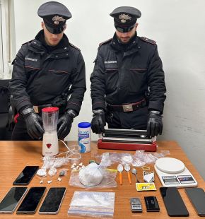 (AGR) Fonte Nuova, maxicontrolli contro furti e spaccio, 2 fratelli in manette, sequestrati 300 gr. di cocaina