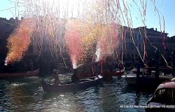 Venezia inaugurazione Carnevale i coriandoli dalla Pantegana