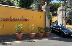 (AGR) Castel Gandolfo, rapinatore seriale in due supermercati ed una farmacia, arrestato 42enne