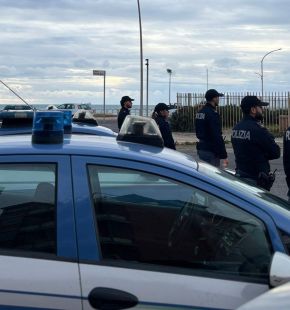 (AGR) Acilia, sequestra la compagna ed un 'amica in una baracca al parco della Maddonetta, in manette ucraino 50enne