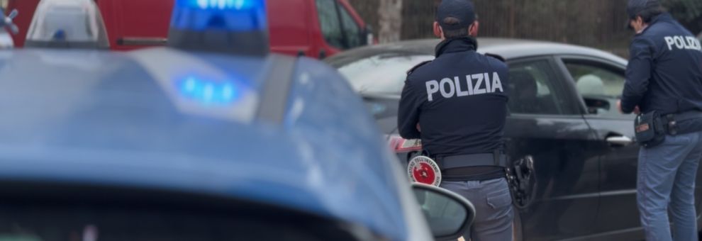 (AGR) Ostia, focus della Polizia sullo spaccio, identificati all'ex-Faber Village gli occupanti delle cabine