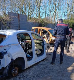 (AGR) Palestrina, scoperto deposito auto rubate, due denunce per ricettazione