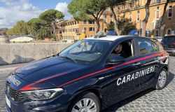 (AGR) Roma, sorpreso con il cellulare di una paziente dell'ospedale dell'Isola Tiberina, denunciato per ricettazione 47enne