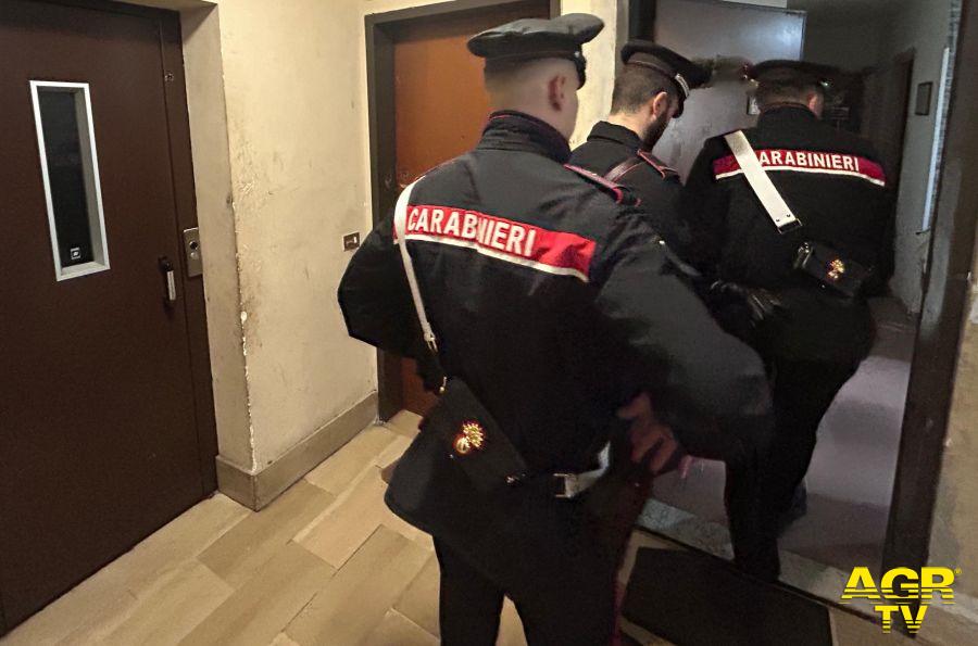 Carabinieri arresto a Tor Bella Monaca per maltrattamenti i famiglia Carabinieri arresto a Tor Bella Monaca per maltrattamenti i famiglia