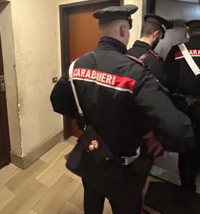 Roma Tor Bella Monaca, in manette 46enne per maltrattamenti alla moglie e lesioni Roma Tor Bella Monaca, in manette 46enne per maltrattamenti alla moglie e lesioni